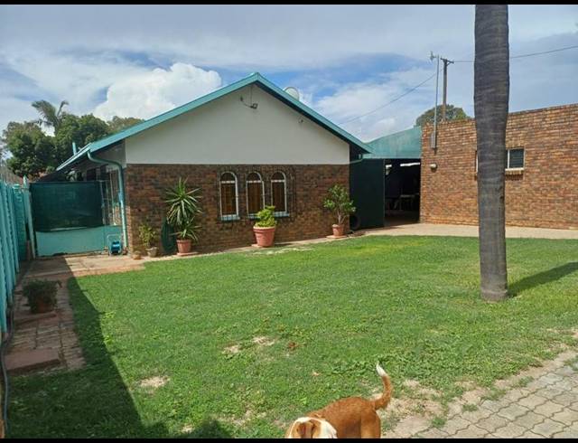 4 BEDROOM HOUSE FOR SALE IN CLAREMONT
